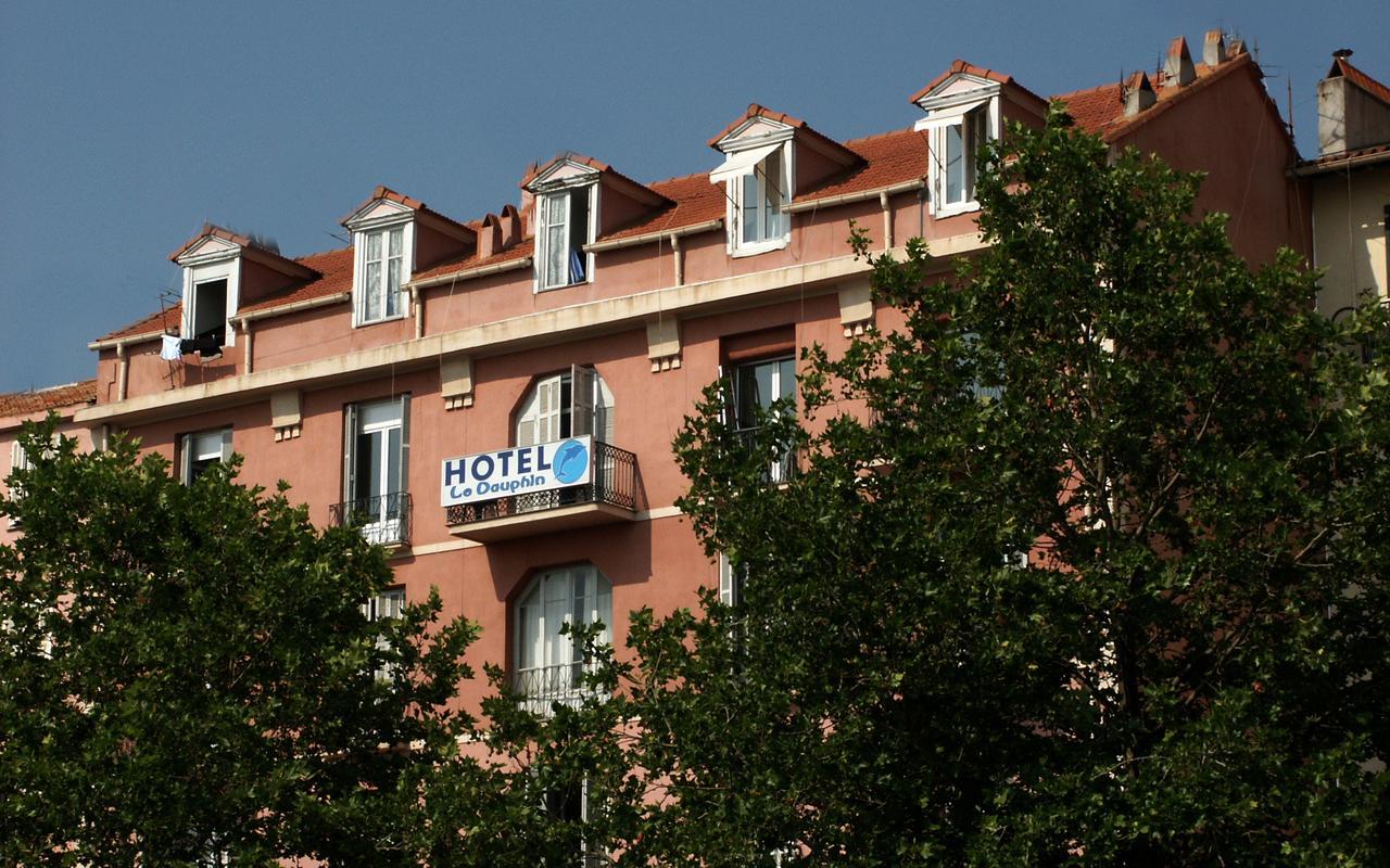 Hotel Le Dauphin Ajaccio  Bagian luar foto