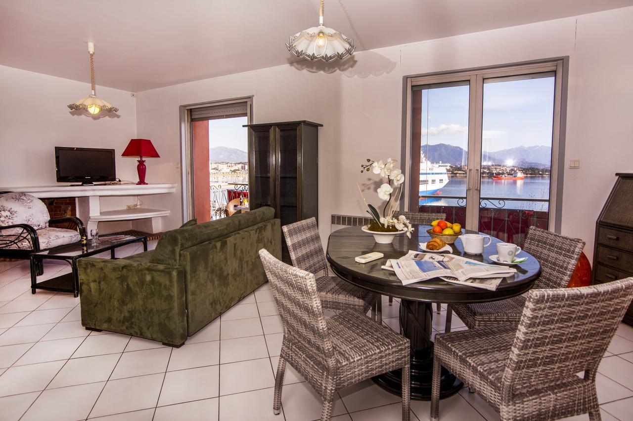 Hotel Le Dauphin Ajaccio  Bagian luar foto