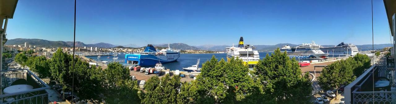 Hotel Le Dauphin Ajaccio  Bagian luar foto